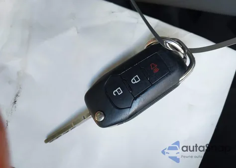 2021 Ford F-150 Xl z USA, uszkodzony, nr VIN 1FTMF1CB0MKD01736